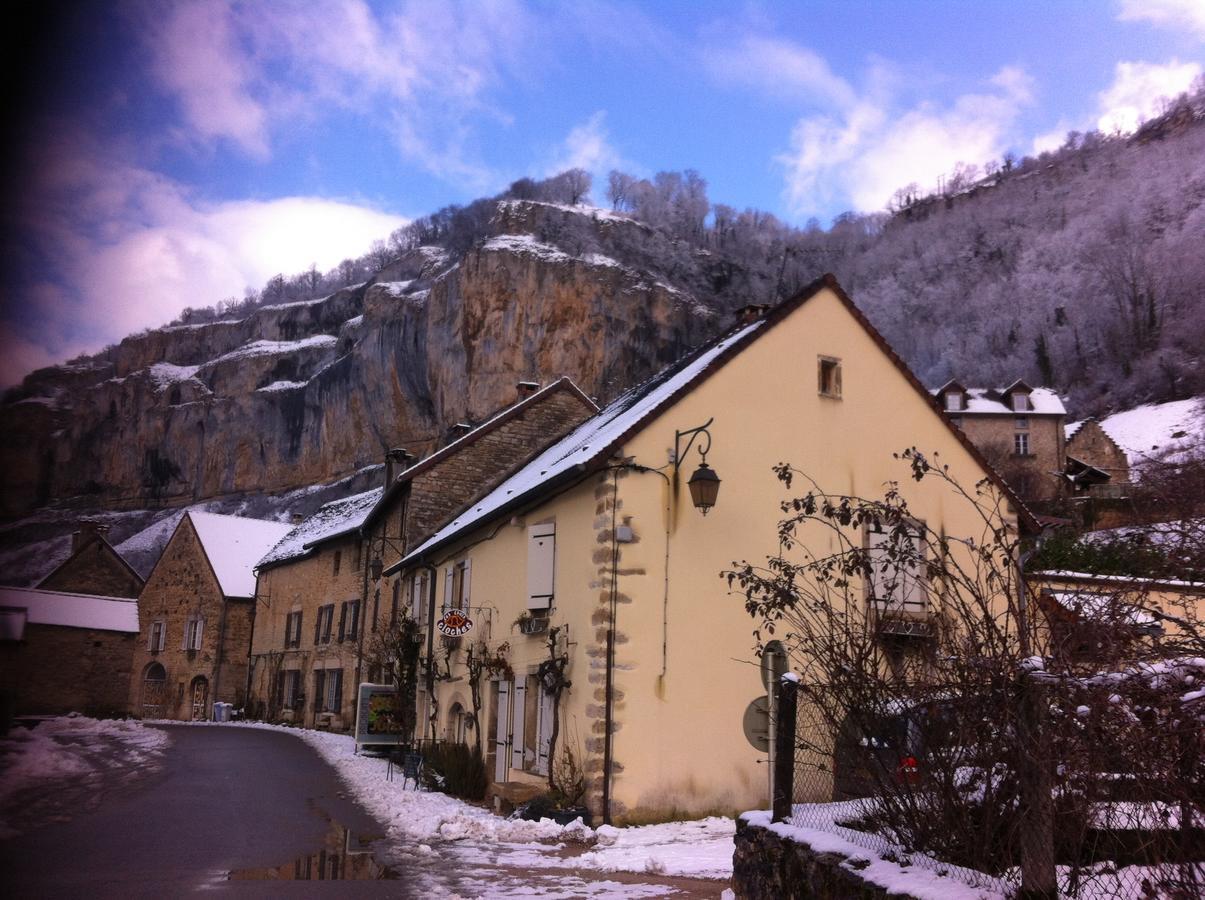 Les Trois Cloches Bed and Breakfast Baume-les-Messieurs Exterior foto