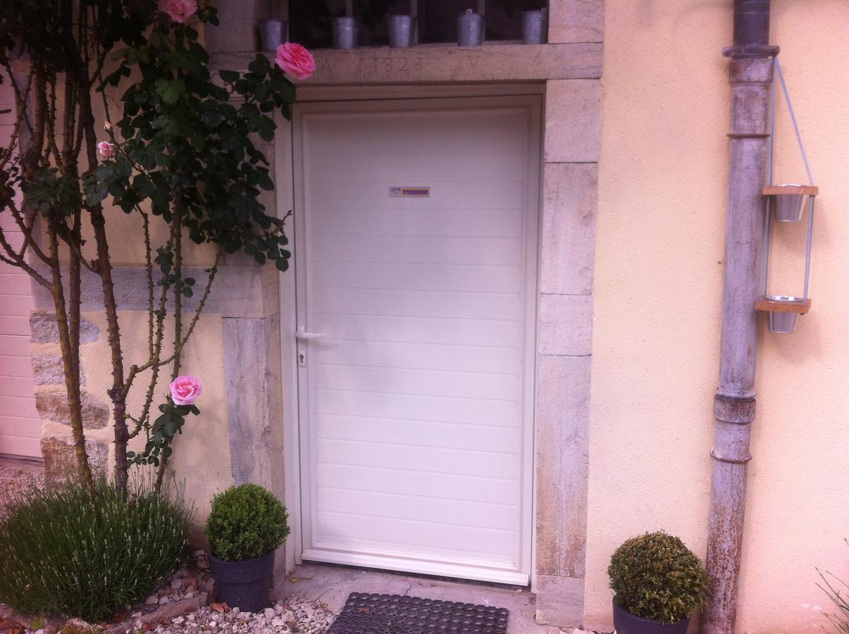 Les Trois Cloches Bed and Breakfast Baume-les-Messieurs Exterior foto